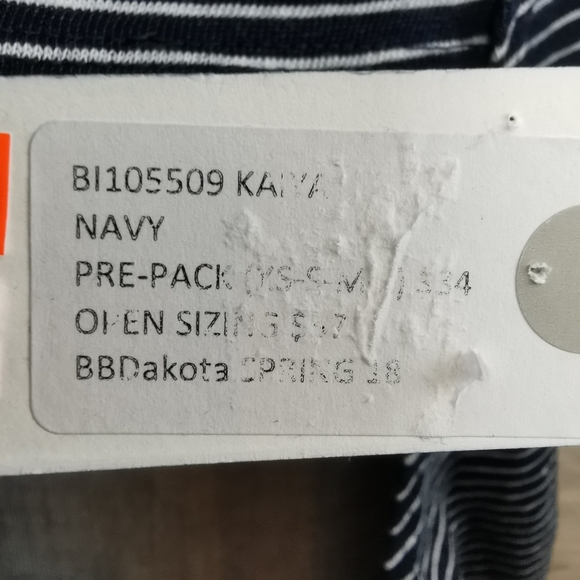 SMALL BB Dakota Kaiya Open Back Navy Tee NWT - Picture 5 of 6